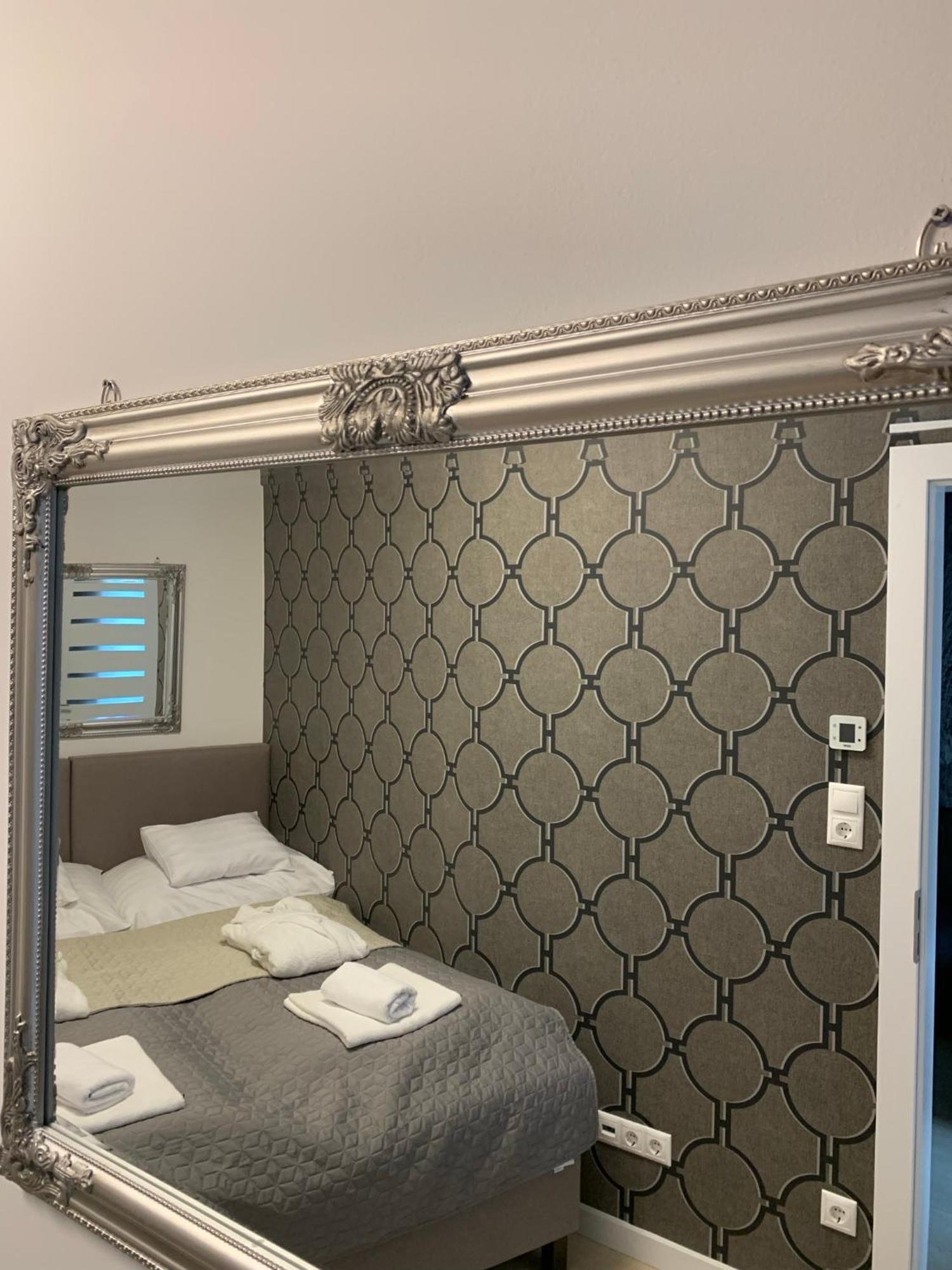 Spa Residence Carbona Heviz Apartments Kakadu 203 B Ngoại thất bức ảnh